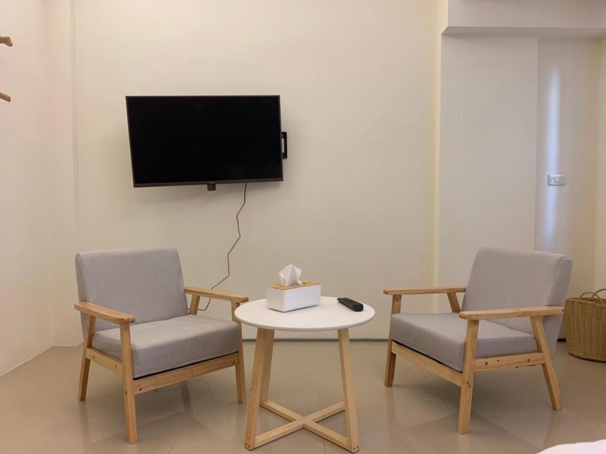 Light Luxury Apartment Apartment Taitung Exterior photo
